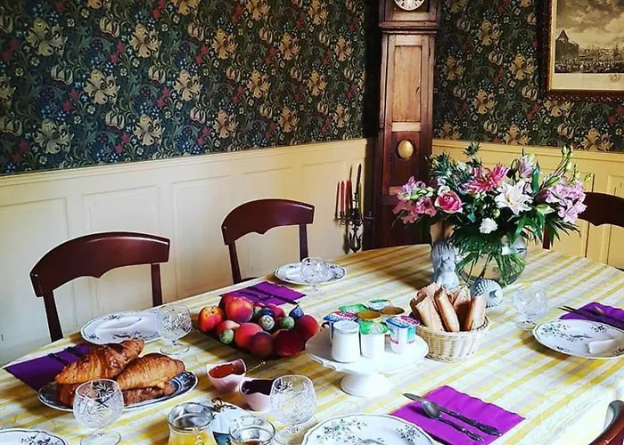 Chez Louise Bed & Breakfast 3*