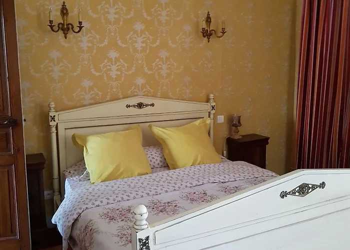 Chez Louise Bed & Breakfast 3*