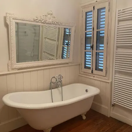 Bed & Breakfast Chez Louise 3*