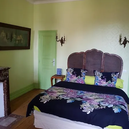Chez Louise Bed and Breakfast 3*