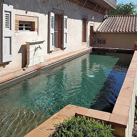Chez Louise 3* ألبي