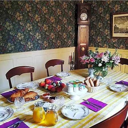 Chez Louise فندق مبيت وإفطار ألبي